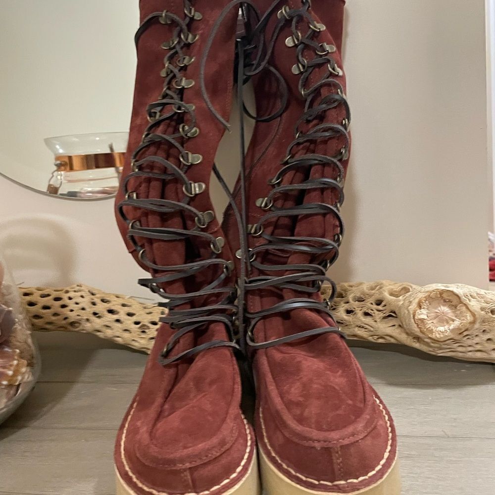 New Ava Tall Lace Up zip Boots In
Mahogany new size 36 US 6
$278.00 - Picture 4 of 8